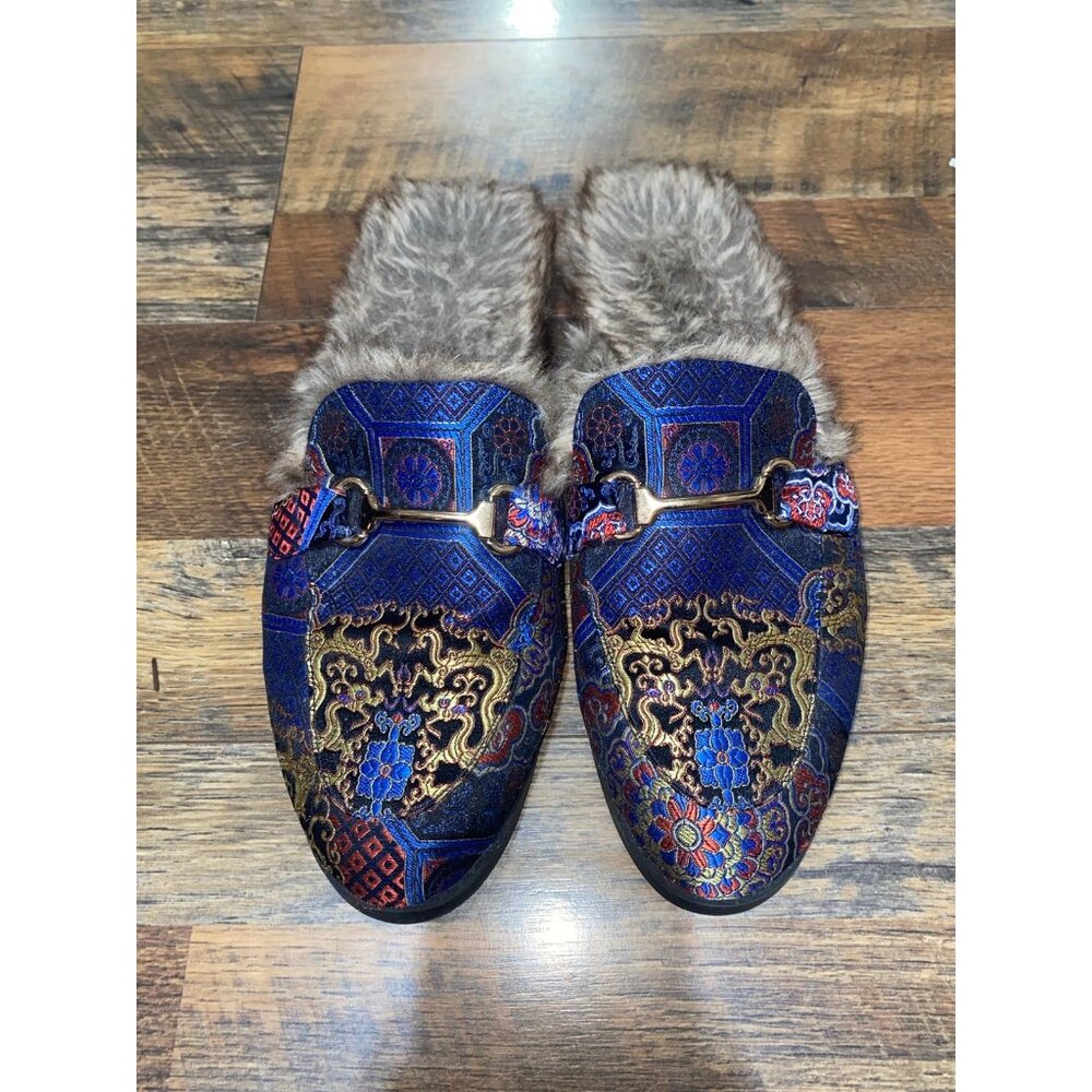 Urban Outfitters‎ men’s slip on loafers